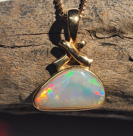 A2723 14k Gold Solid Opal Pendant